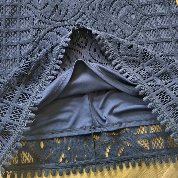 LILLY PULITZER EYELET SLEEVELESS DRESS - Picture 3 of 9